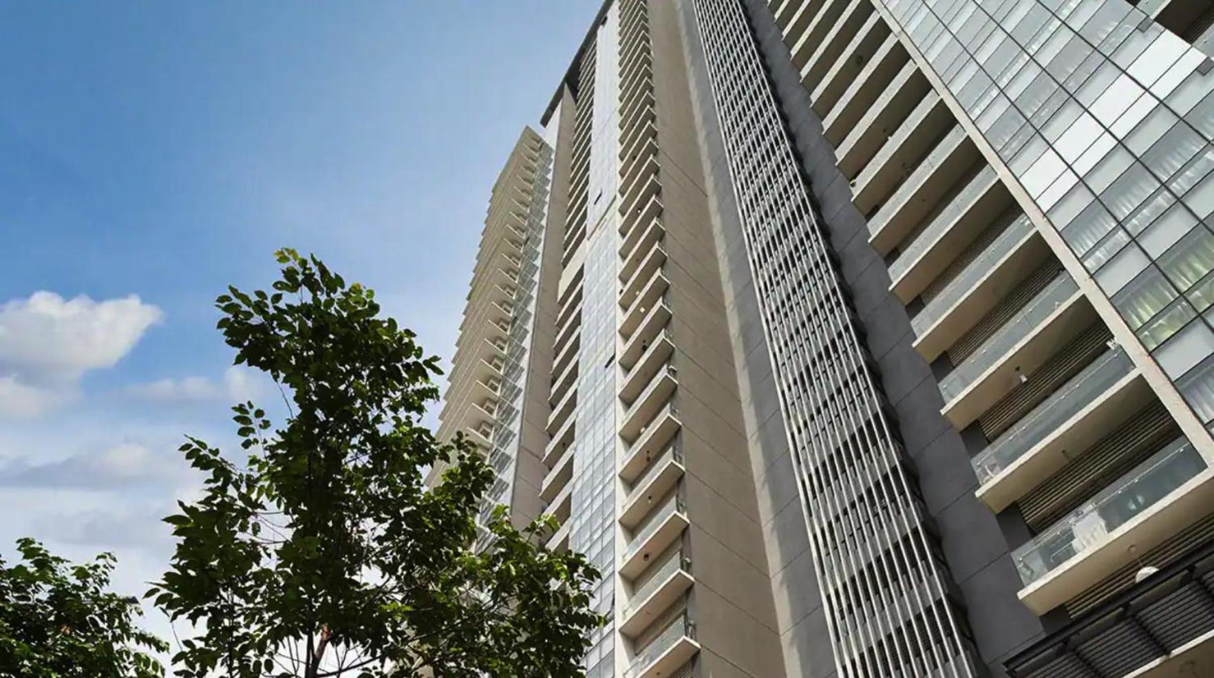 Apartemen 7 For 4 To 12 Pax Of 4 Bedrooms And 3 Bathrooms Near Klcc