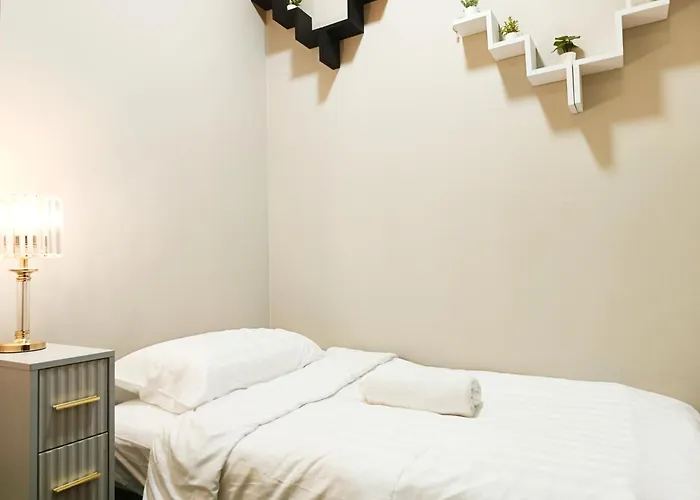7 Kuala Lumpur City For 4 To 12 Pax Of 4 Bedrooms And 3 Bathrooms Near Klcc