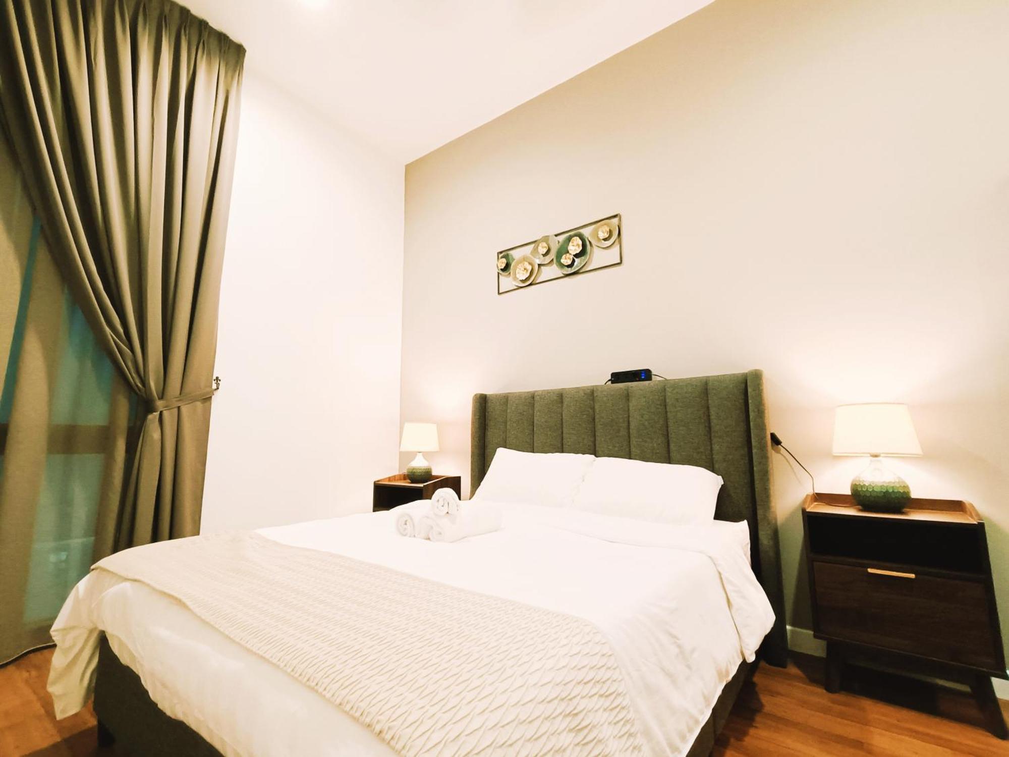 Apartment 7 For 4 To 12 Pax Of 4 Bedrooms And 3 Bathrooms Near Klcc *
